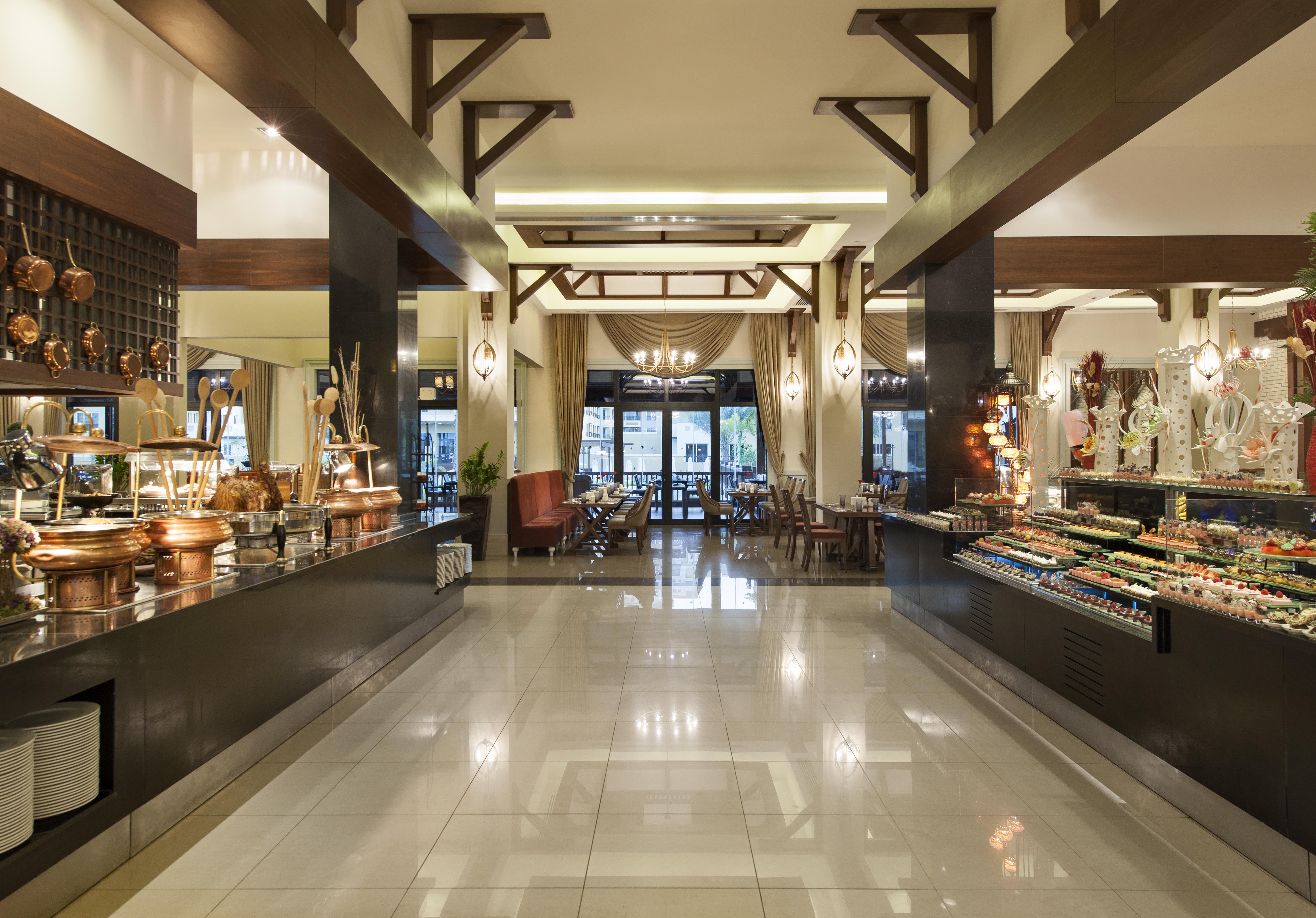 Rixos Bab Al Bahr Hotell Ras al-Khaimah Exteriör bild The buffet at the hotel