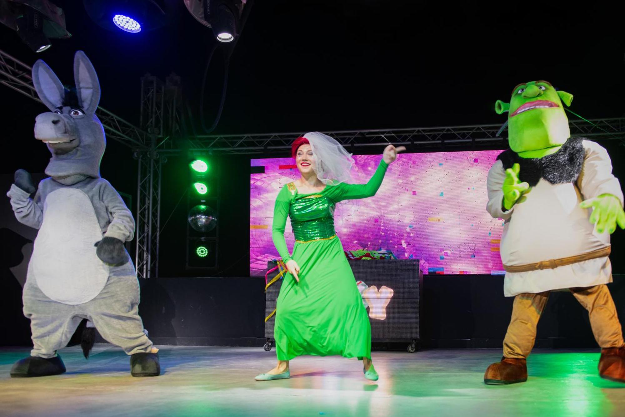 Rixos Bab Al Bahr Hotell Ras al-Khaimah Exteriör bild Shrek the Musical at the Royal Albert Hall, London, 2019