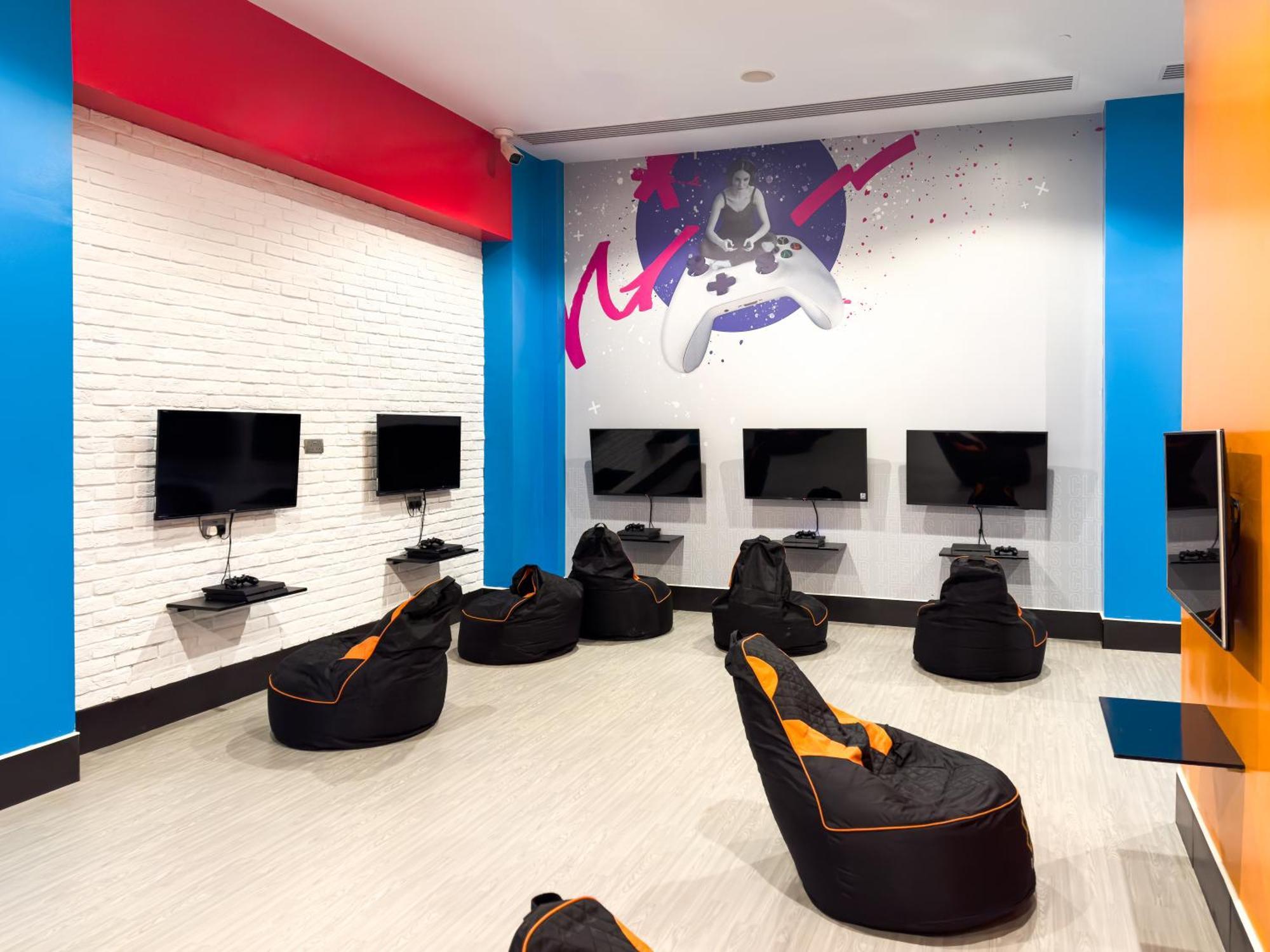 Rixos Bab Al Bahr Hotell Ras al-Khaimah Exteriör bild The gaming room at the hotel
