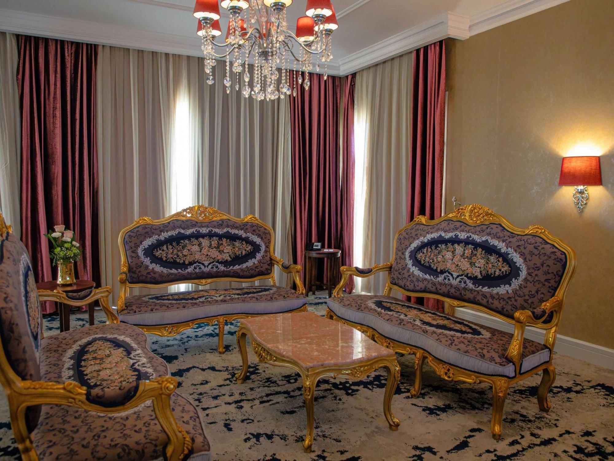 Rixos Bab Al Bahr Hotell Ras al-Khaimah Exteriör bild A room in the hotel