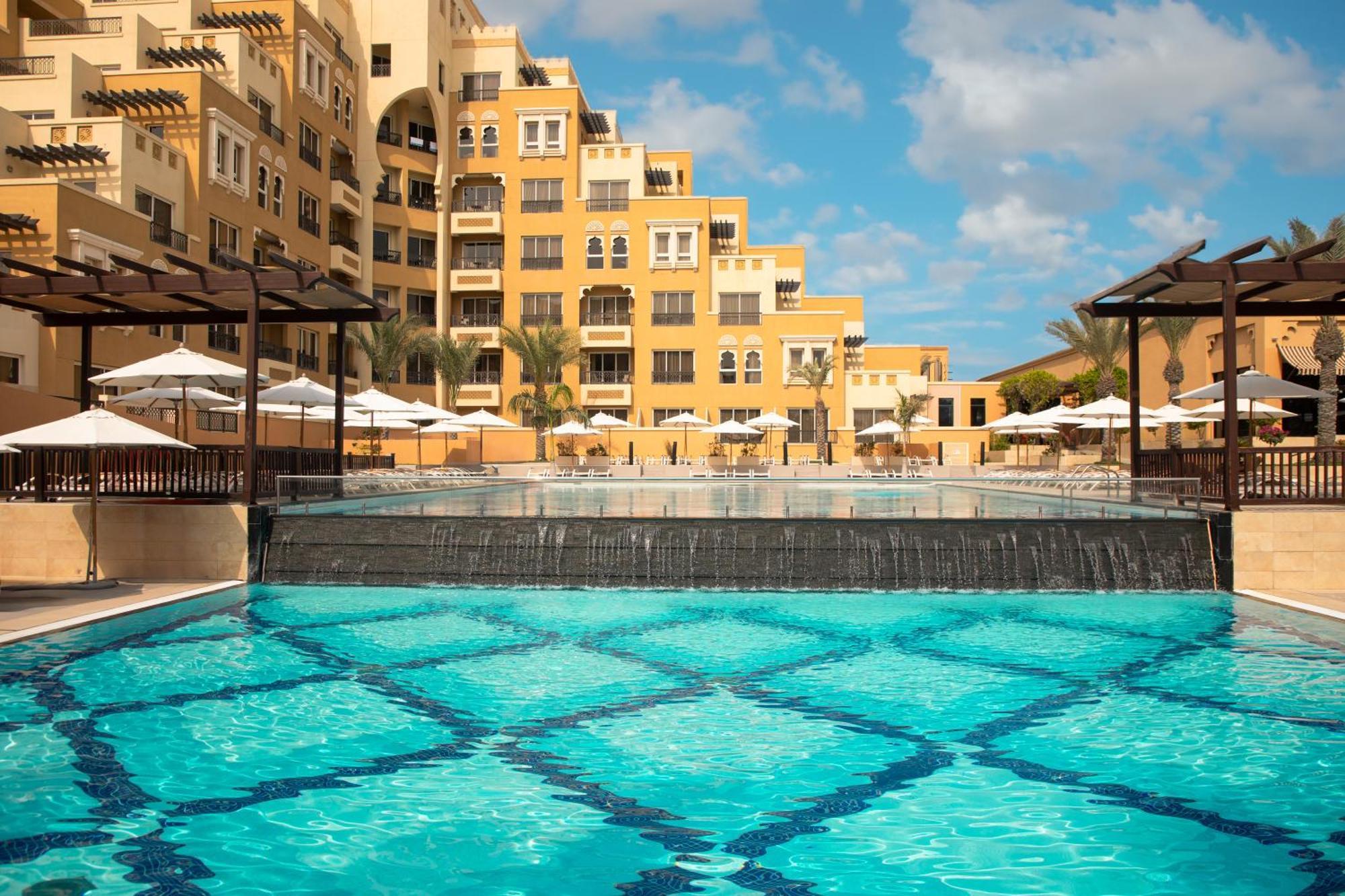 Rixos Bab Al Bahr Hotell Ras al-Khaimah Exteriör bild The swimming pool at the St. George's Bay Hotel