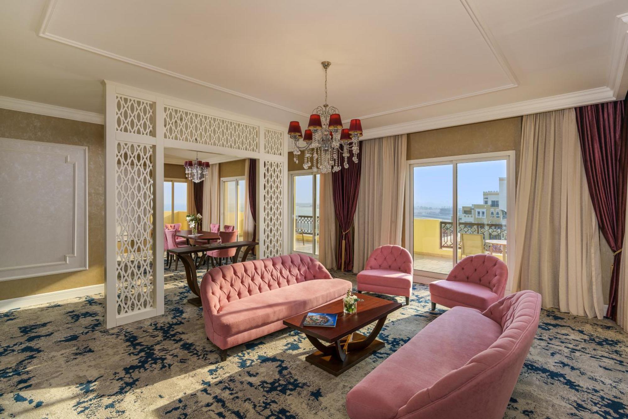 Rixos Bab Al Bahr Hotell Ras al-Khaimah Exteriör bild A suite at the hotel